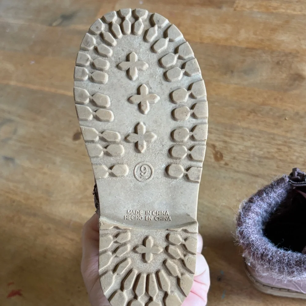 Mauve Suede Lace-Up Girls' Ankle Boots